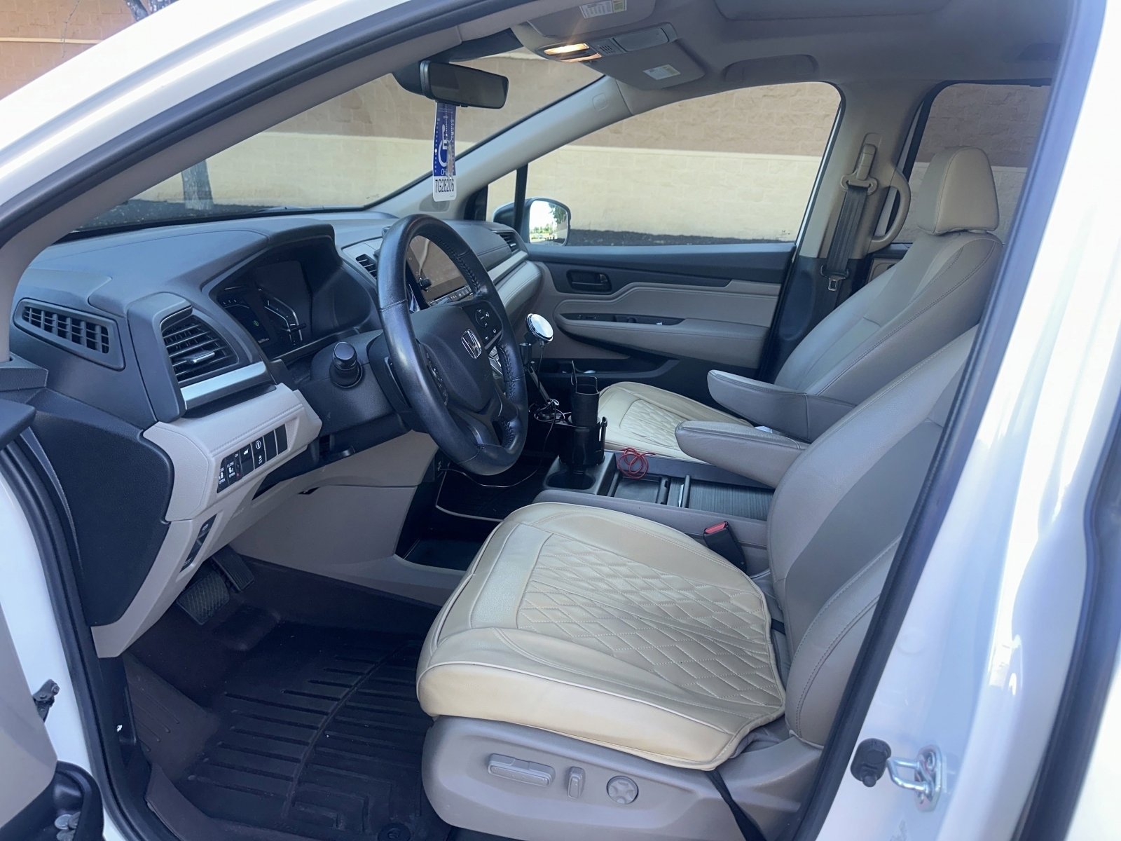 Used 2023 Honda Odyssey EX-L image 6