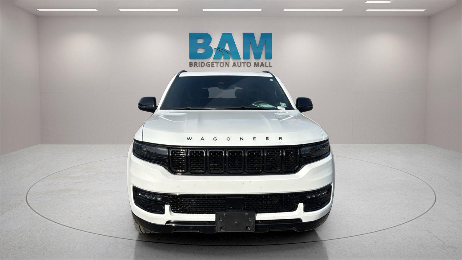 Used 2023 Jeep Wagoneer Series II image 2