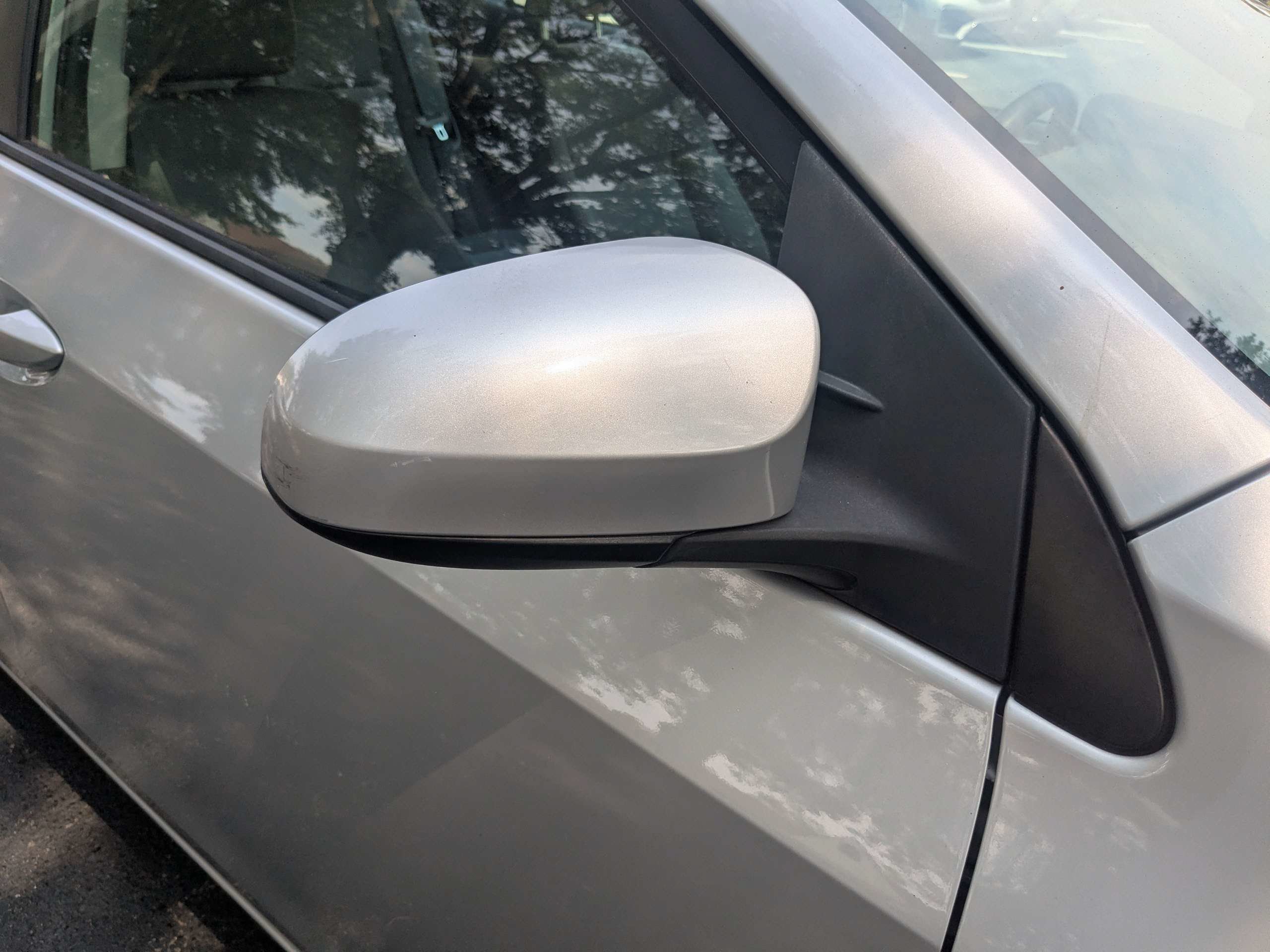 Used 2015 Toyota Corolla LE FWD image 12