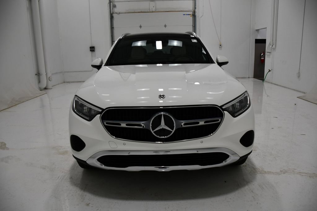Certified 2025 Mercedes-Benz GLC 300 4MATIC image 2