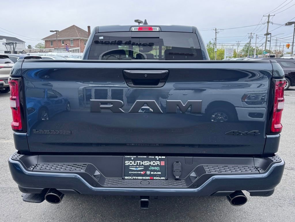 New 2026 RAM 1500 Laramie AWD/4WD image 5