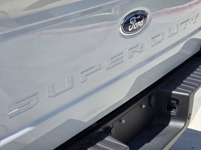 Used 2026 Ford F350 Lariat w/ FX4 Off-Road Package AWD/4WD image 13