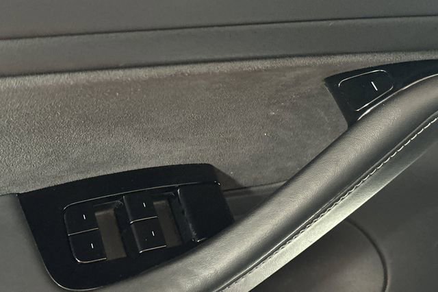 Used 2019 Tesla Model 3 Mid Range RWD image 13