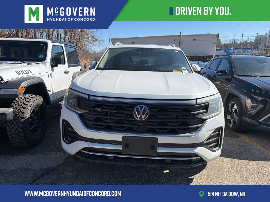 Used 2024 Volkswagen Atlas SEL Premium R-Line image 6