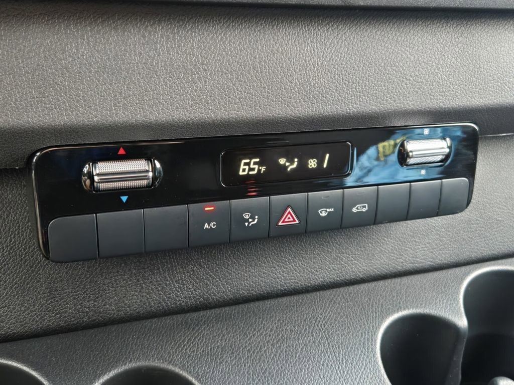 Used 2025 Mercedes-Benz Sprinter 2500 image 20