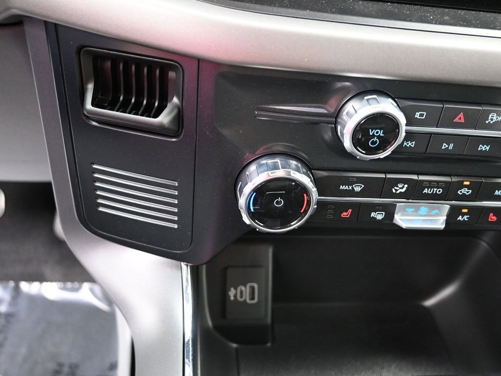 New 2025 Ford F150 Lightning XLT image 22
