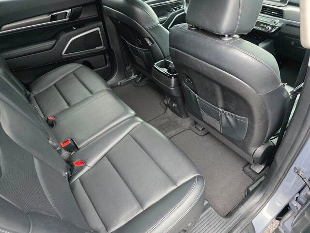 Used 2022 Kia Telluride LX image 33