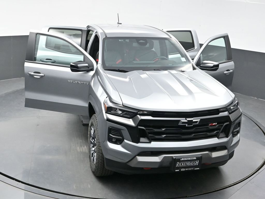 Used 2024 Chevrolet Colorado Z71 w/ Z71 Convenience Package 2 image 37