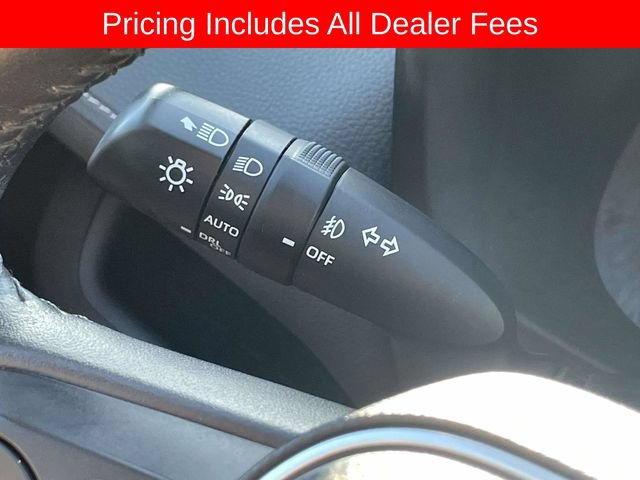 Used 2022 Toyota RAV4 XLE Premium AWD/4WD image 30