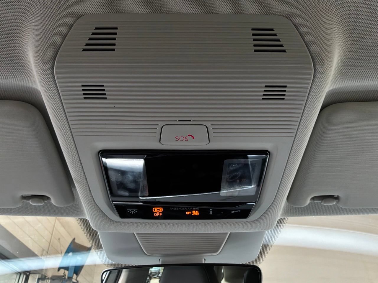 Used 2026 Volkswagen Tiguan SE FWD image 17