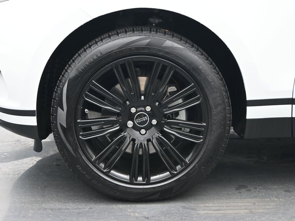 Used 2025 Land Rover Range Rover Velar S image 25