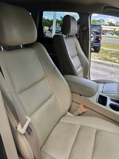 Used 2017 Jeep Grand Cherokee Limited image 26