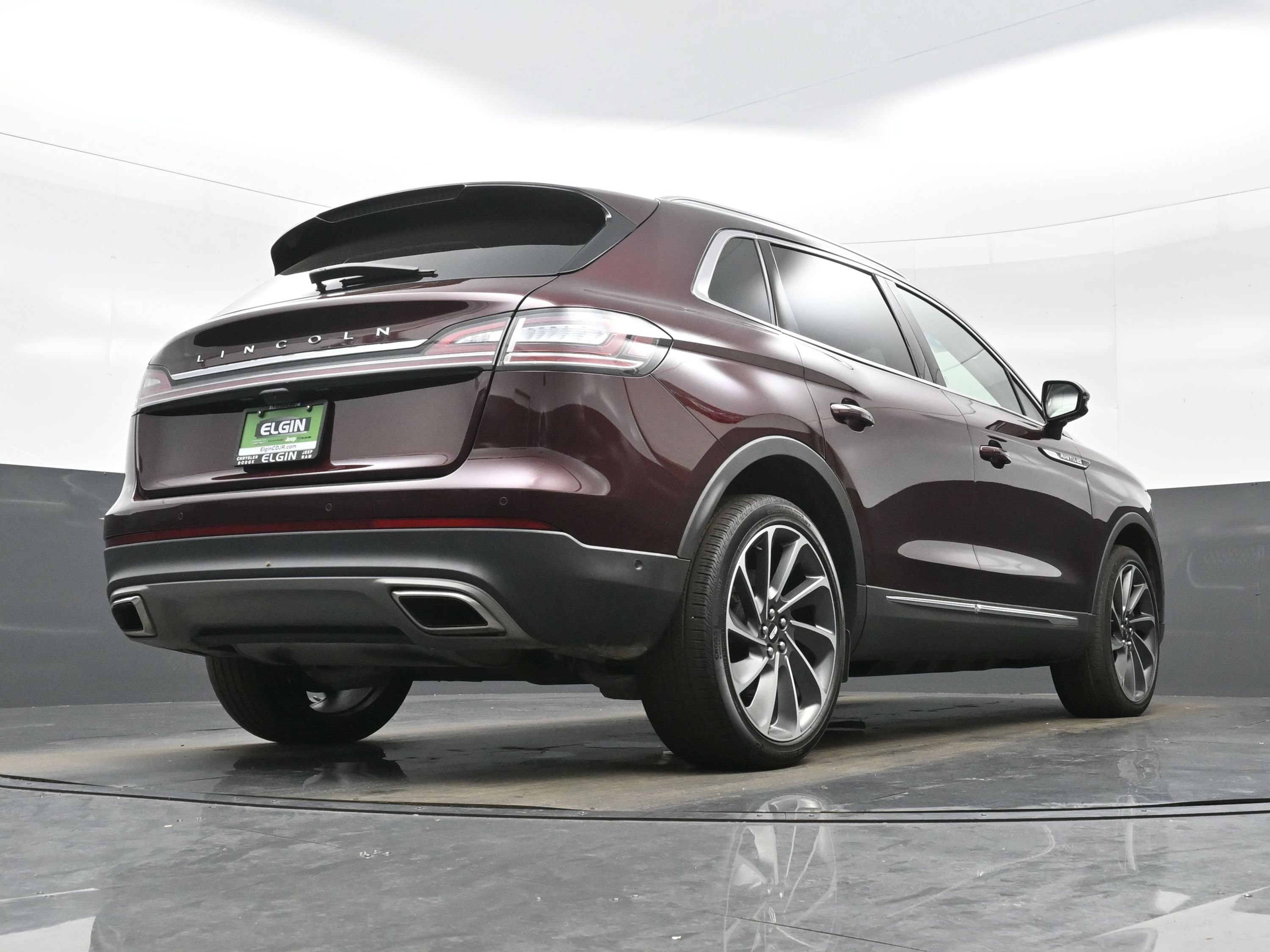 Used 2023 Lincoln Nautilus Reserve w/ Equipment Group 202A AWD/4WD image 30