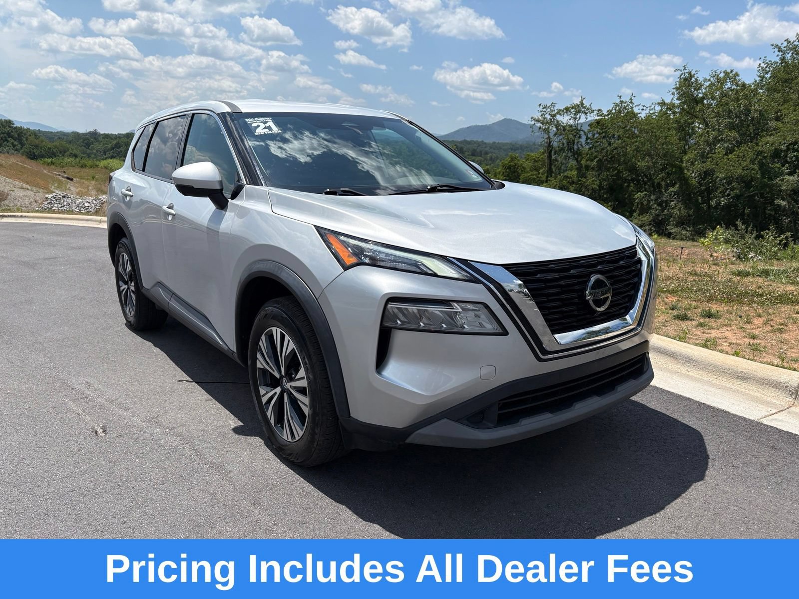 Used 2021 Nissan Rogue SV
