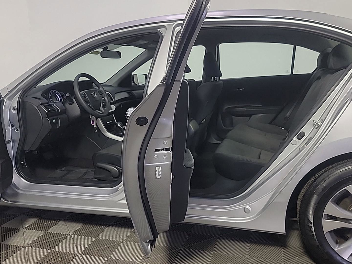 Used 2014 Honda Accord LX image 14
