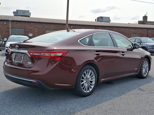 Used 2016 Toyota Avalon Limited w/ Toyota Safety Sense Package FWD image 4