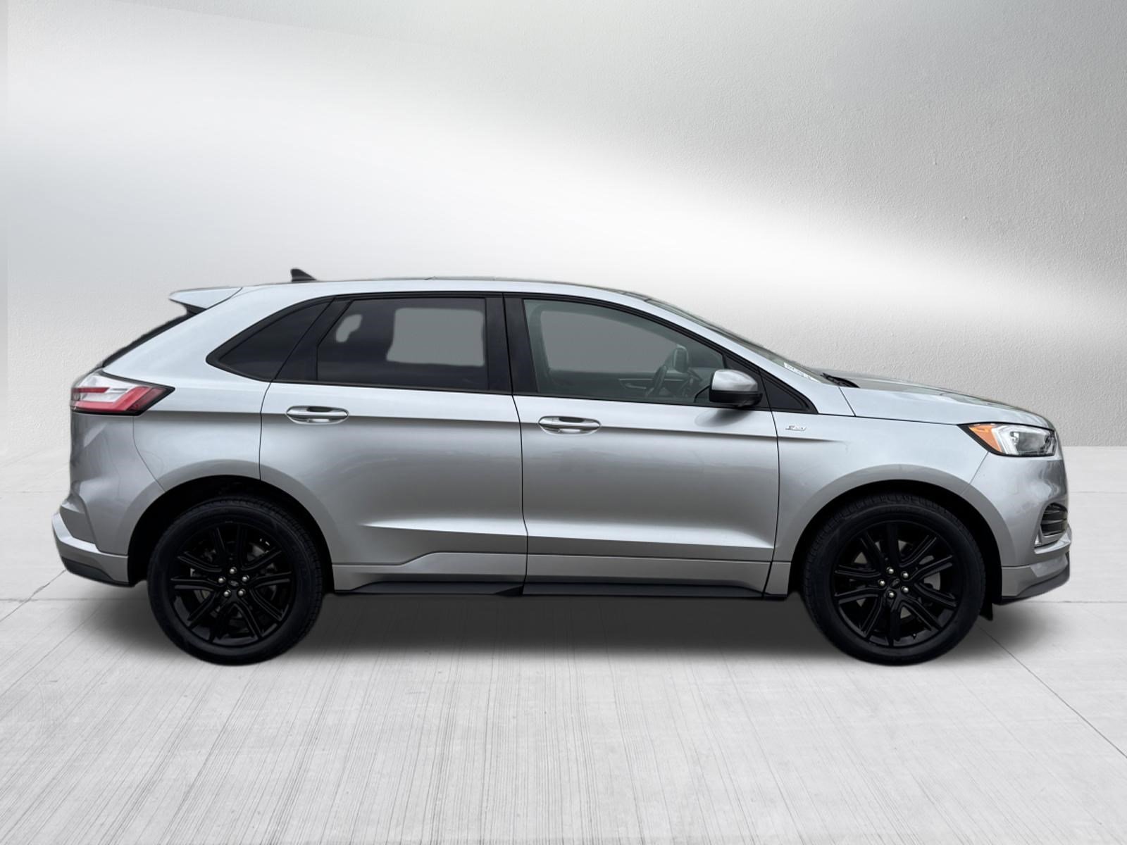 Certified 2024 Ford Edge ST-Line AWD/4WD image 8