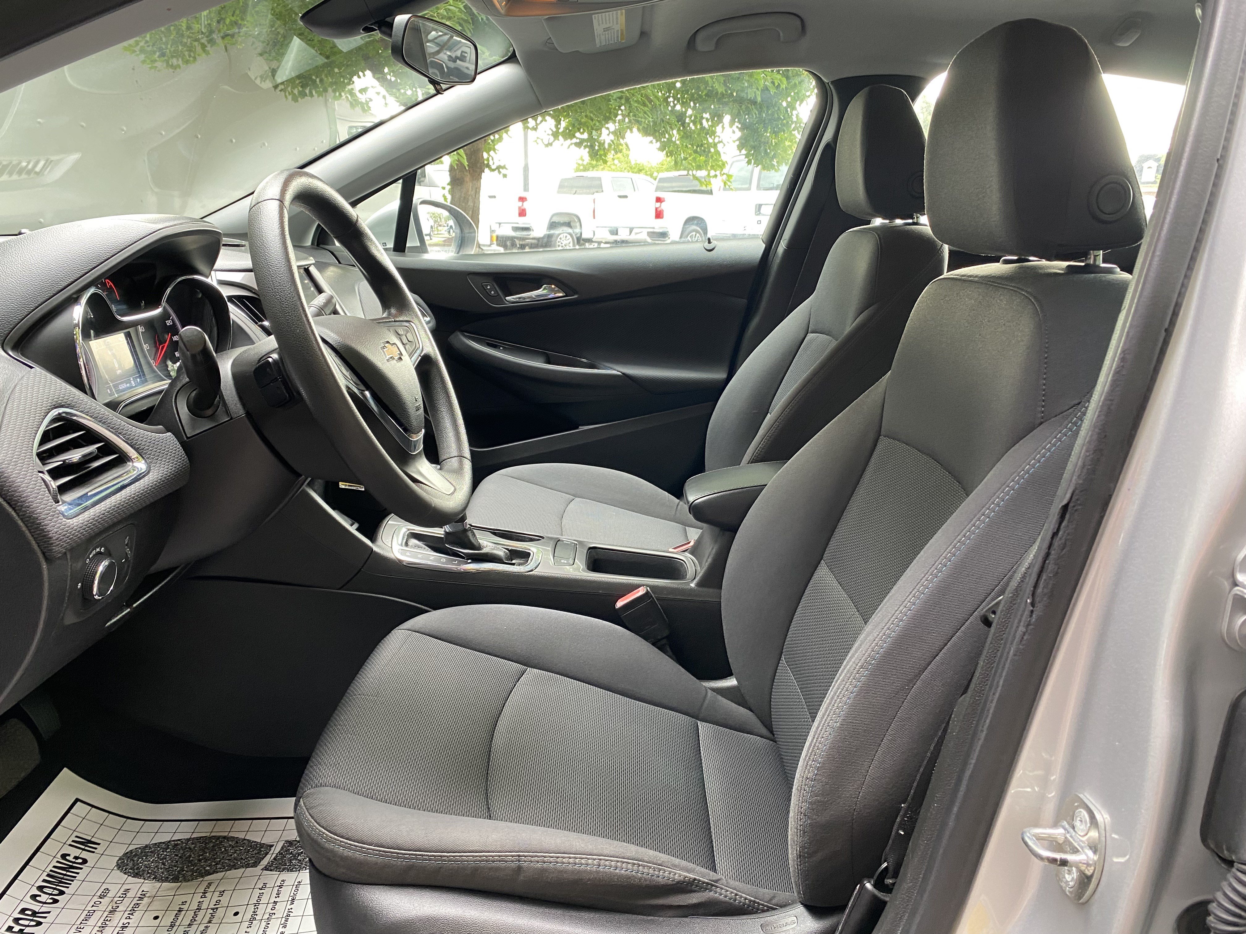 Used 2019 Chevrolet Cruze LT w/ LT Fleet Convenience Package FWD image 15