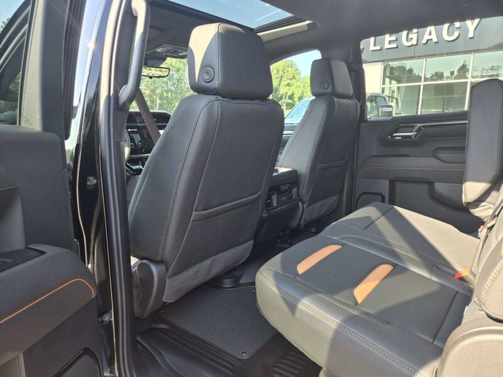 New 2026 GMC Sierra 1500 AT4 w/ AT4 Premium Package AWD/4WD image 25