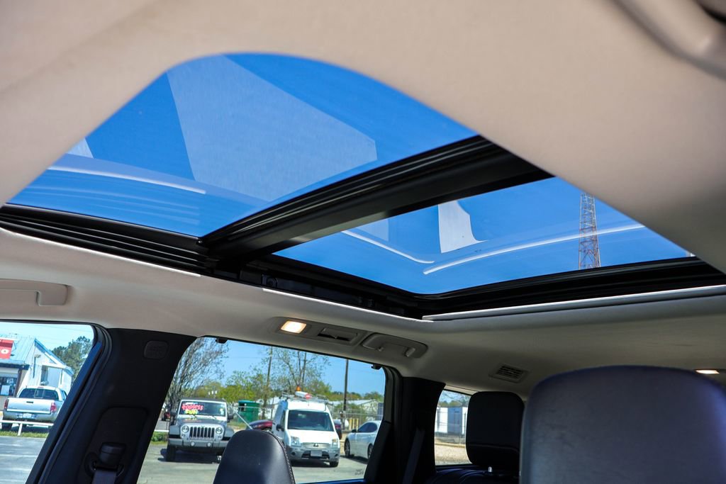 Used 2023 INFINITI QX60 Luxe w/ Performance Audio Package image 12