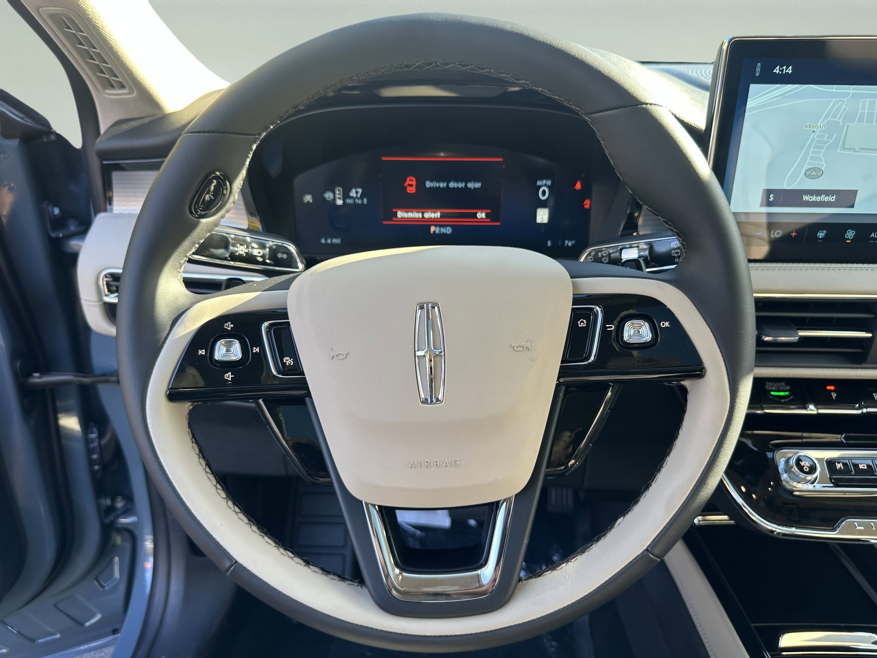 New 2026 Lincoln Corsair Premiere image 13