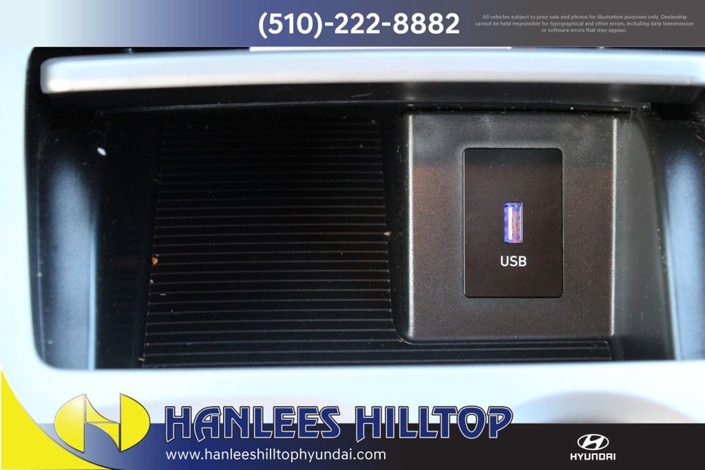 Used 2023 Hyundai Kona SE w/ Cargo Package image 24