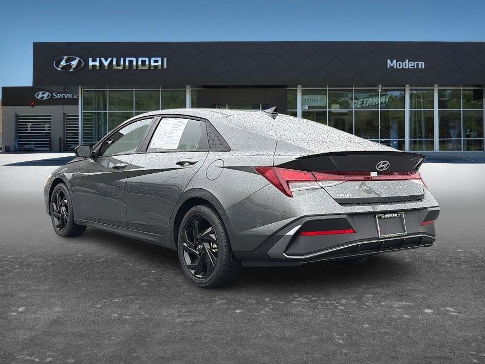 Certified 2026 Hyundai Elantra Sport w/ Cargo Package FWD image 4