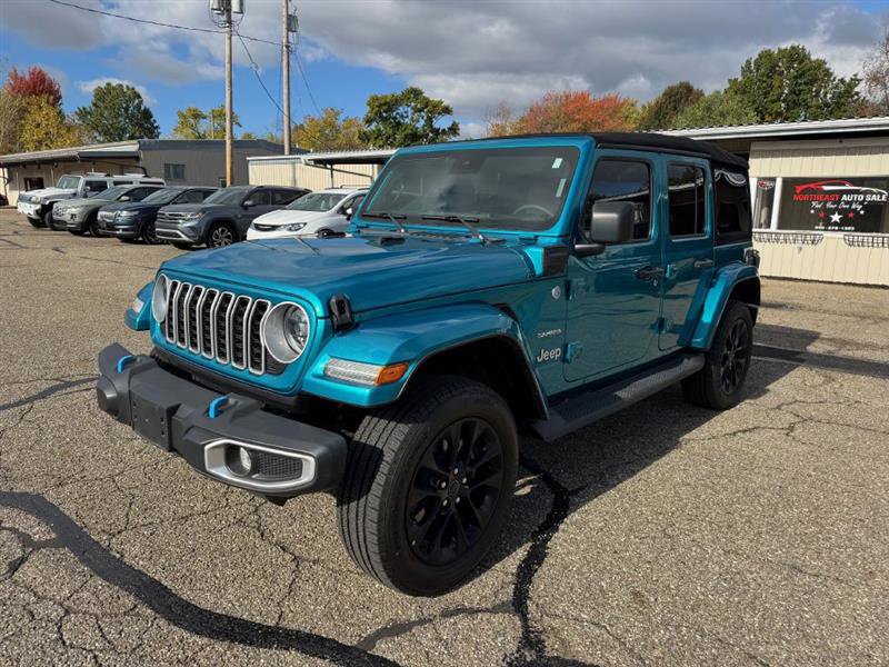 Used 2024 Jeep Wrangler Unlimited Sahara AWD/4WD image 1