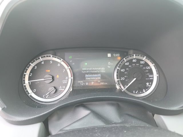 Used 2026 Toyota Highlander XLE image 9