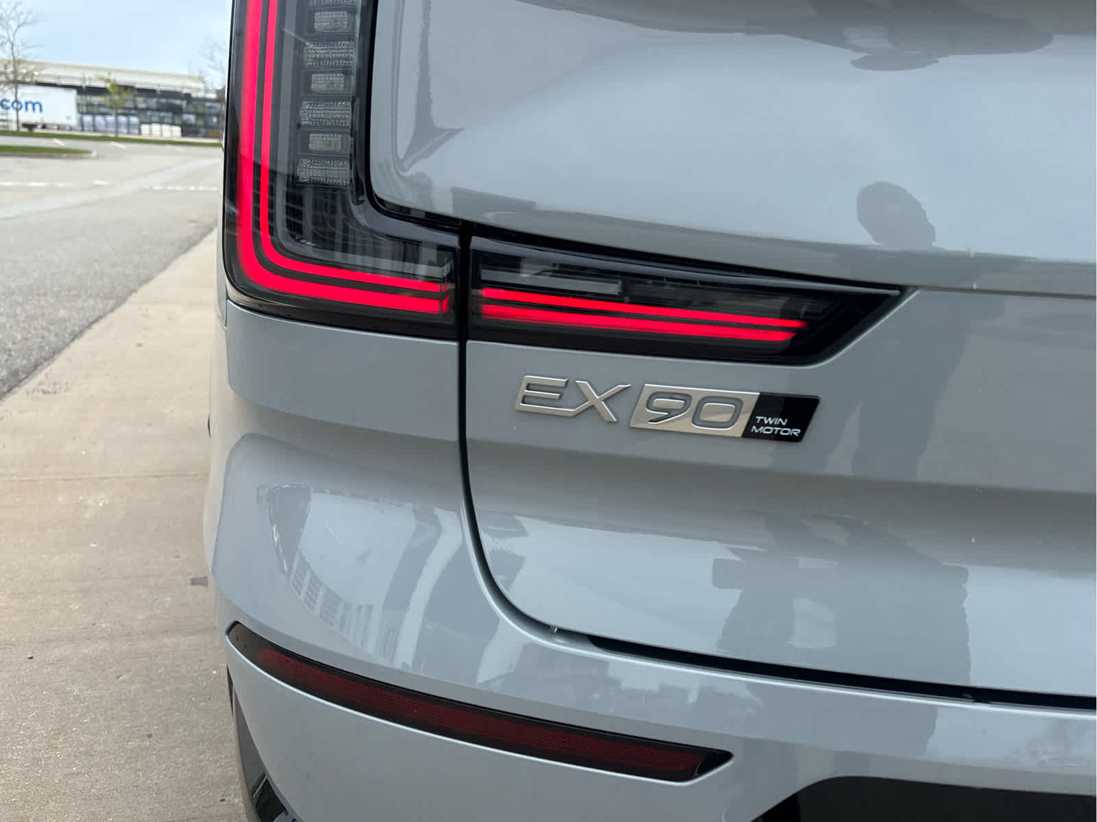 New 2026 Volvo EX90 Plus AWD/4WD image 10