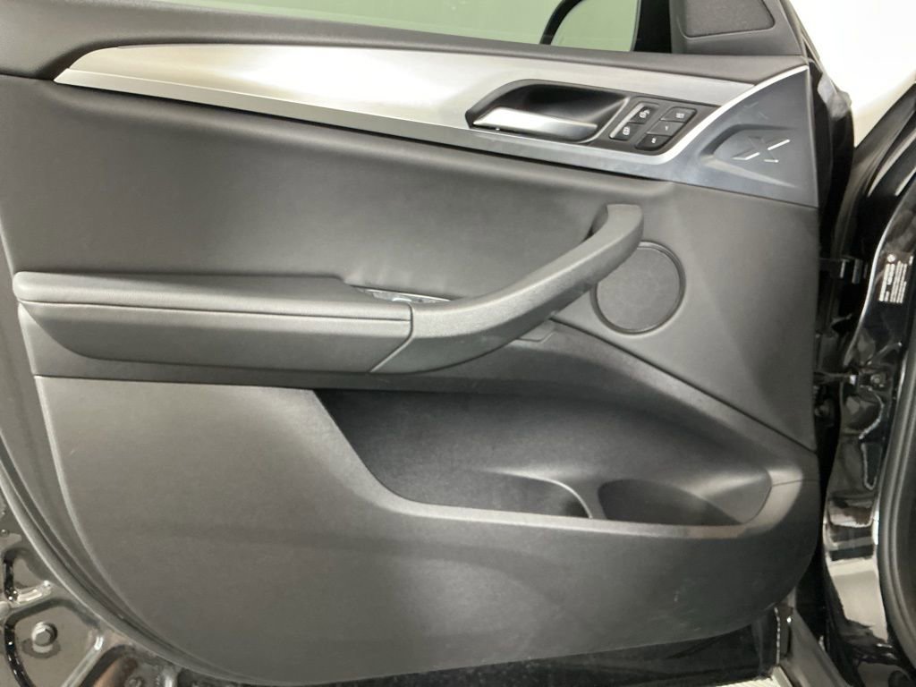 Certified 2022 BMW X4 xDrive30i w/ Premium Package 2 image 21