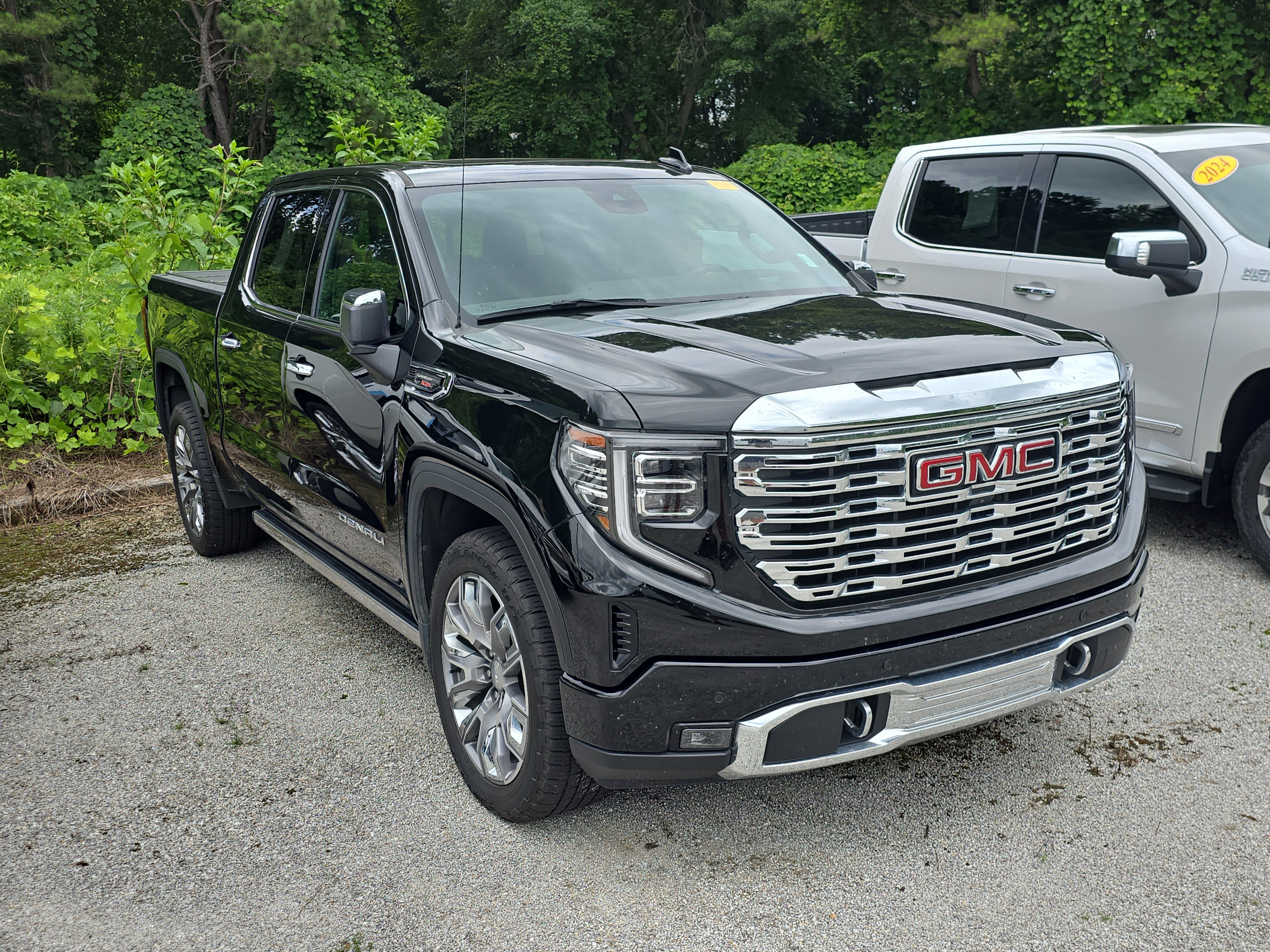 Used 2024 GMC Sierra 1500 Denali image 4