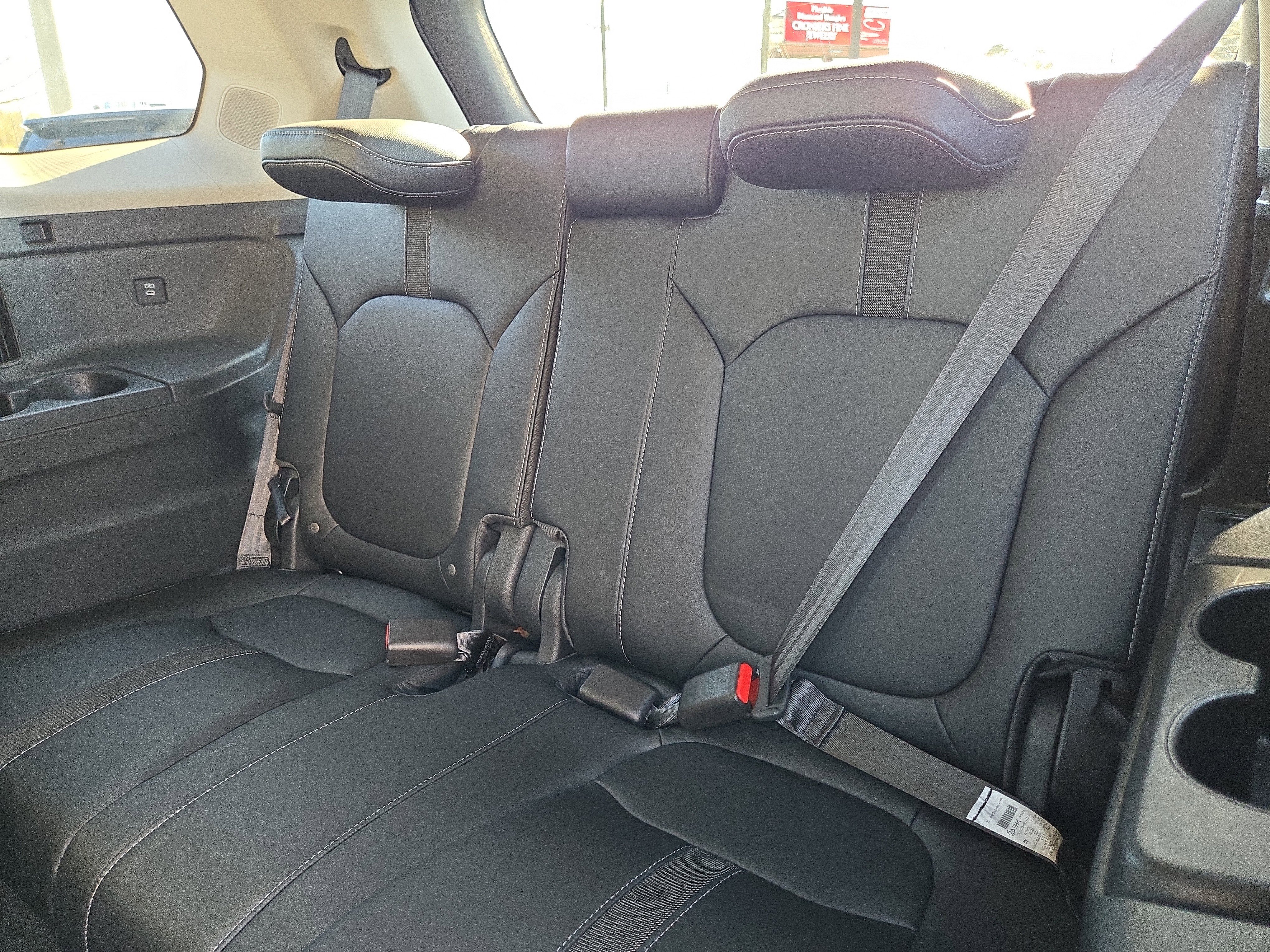 Used 2024 Honda Pilot Touring image 13