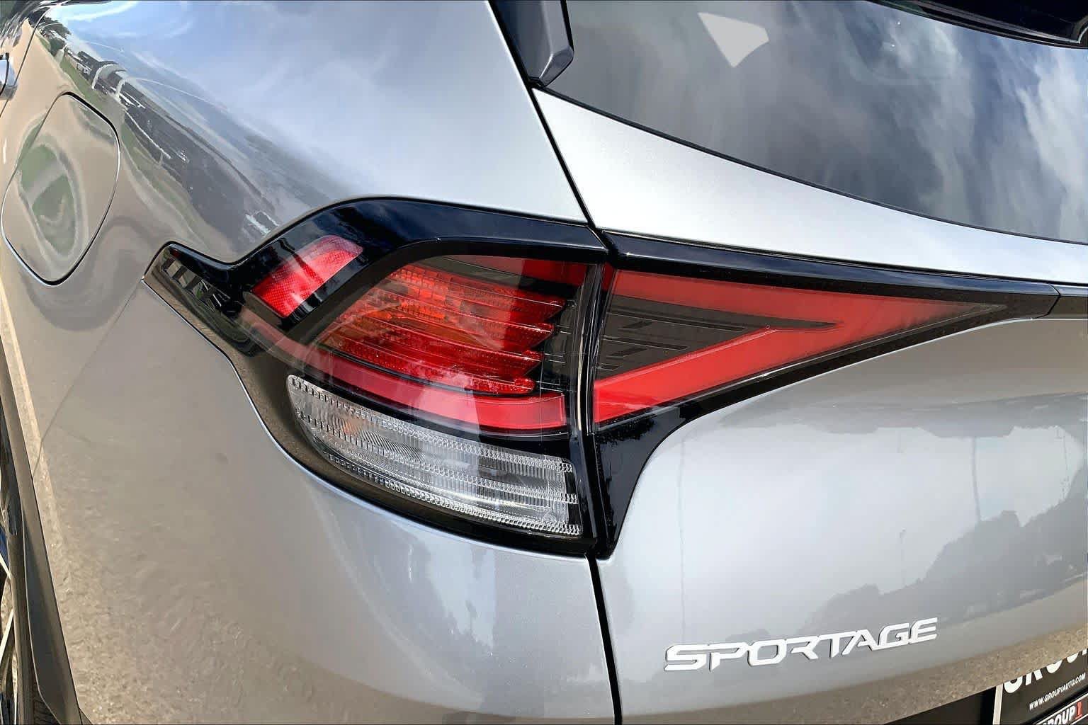 Certified 2024 Kia Sportage LX FWD image 31
