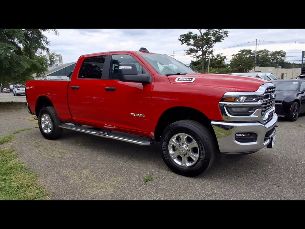 Used 2026 RAM 2500 Big Horn AWD/4WD image 2