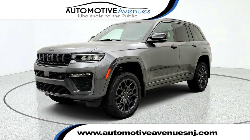 Used 2026 Jeep Grand Cherokee Summit w/ Obsidian Package AWD/4WD image 1