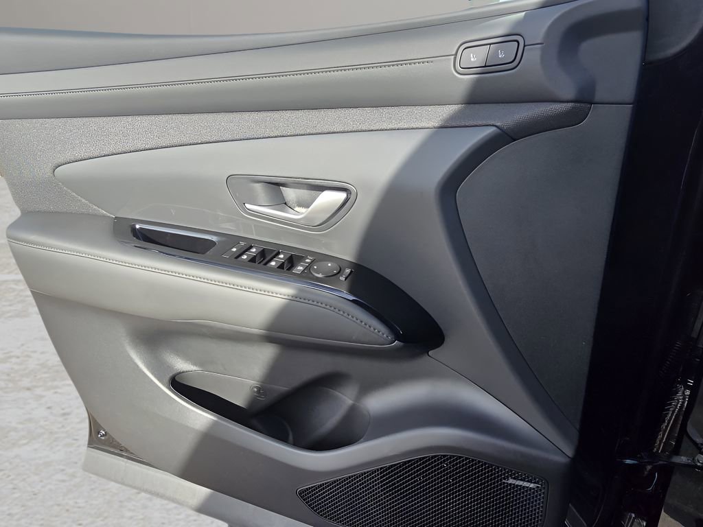 New 2026 Hyundai Tucson Limited AWD/4WD image 17