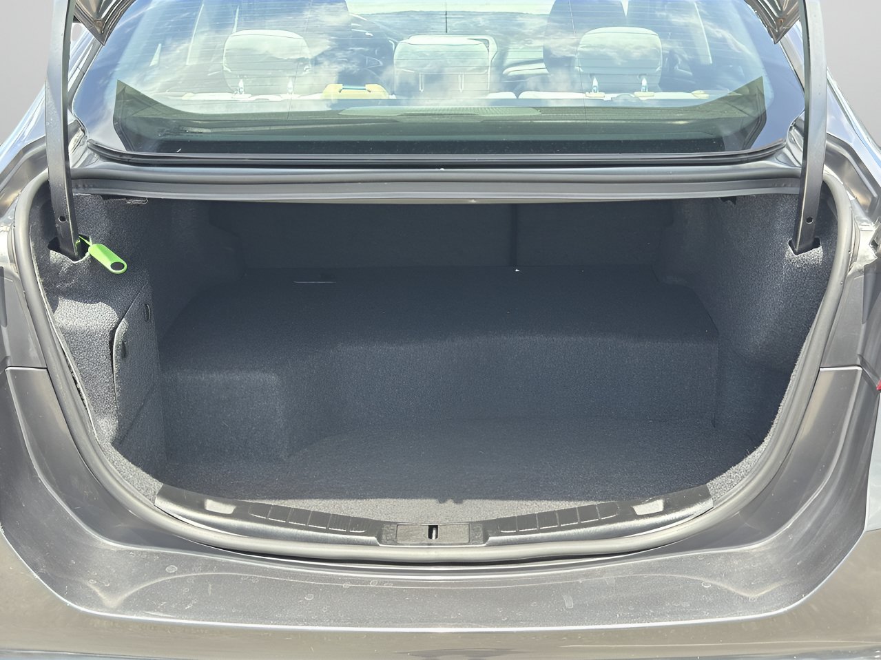 Used 2018 Ford Fusion S FWD image 8