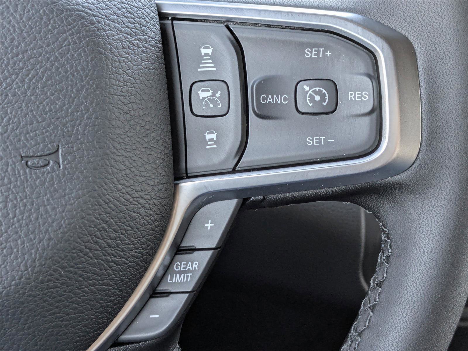 New 2026 RAM 3500 Big Horn AWD/4WD image 23