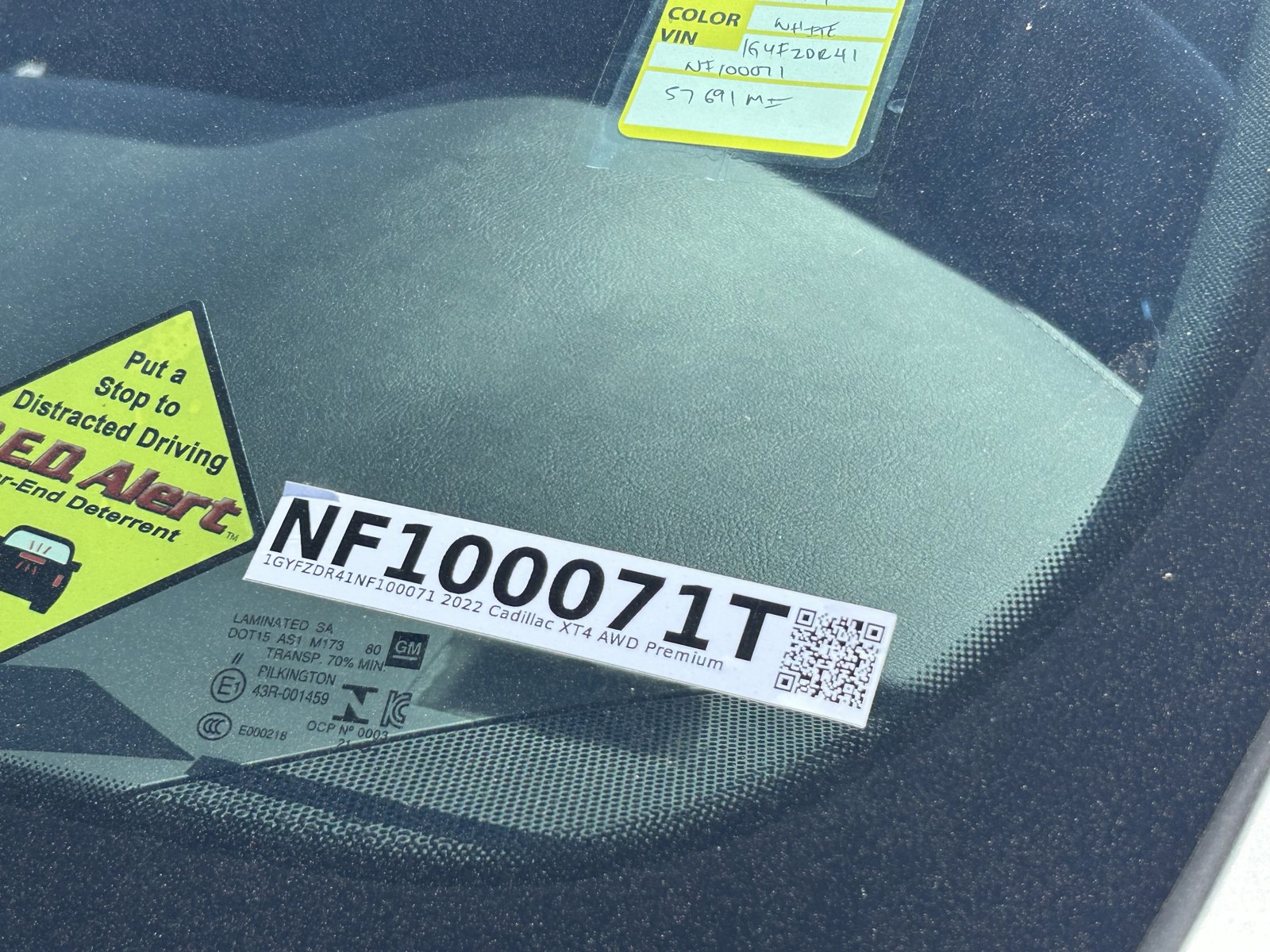 Certified 2022 Cadillac XT4 Premium Luxury w/ Safety Alert Package image 33