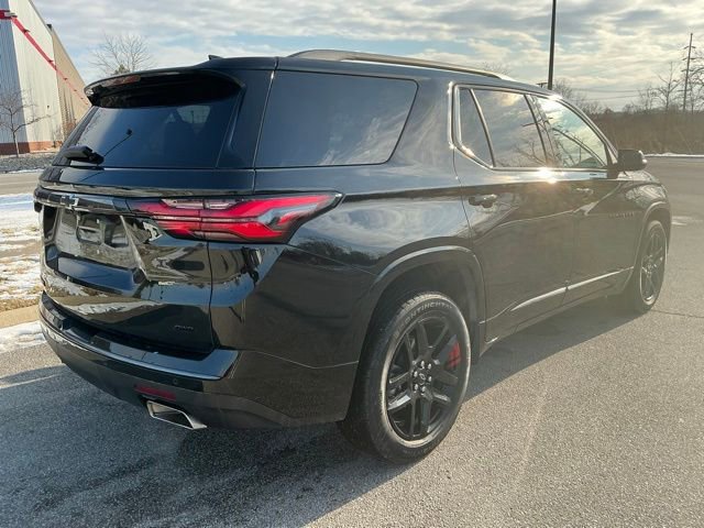 Used 2023 Chevrolet Traverse Premier w/ Redline Edition image 6