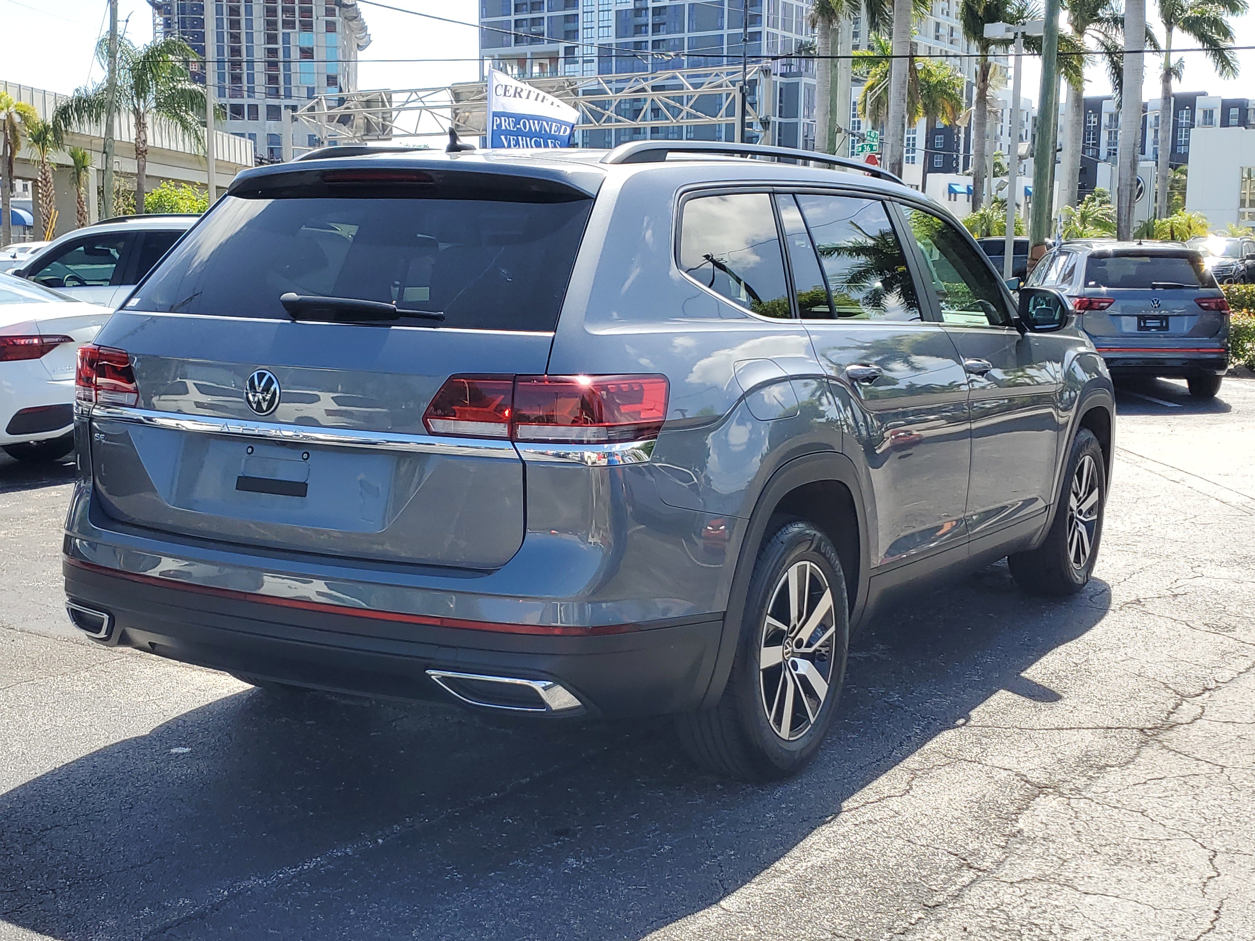 Used 2023 Volkswagen Atlas SE FWD image 5