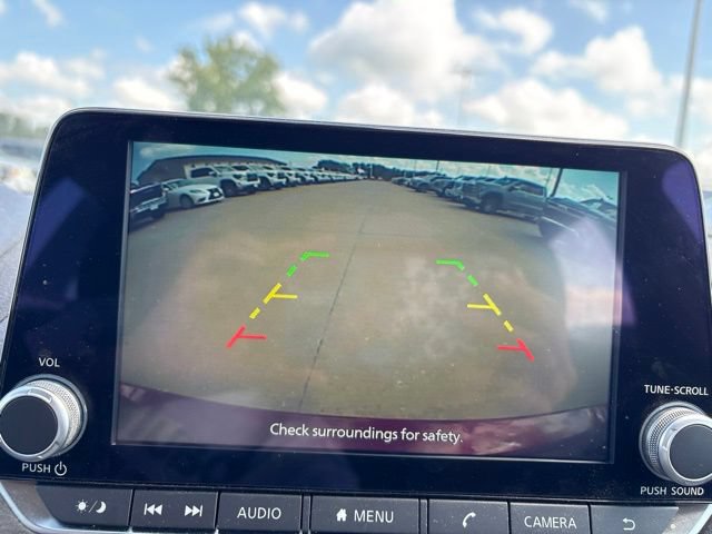 Used 2022 Nissan Sentra SV FWD image 24