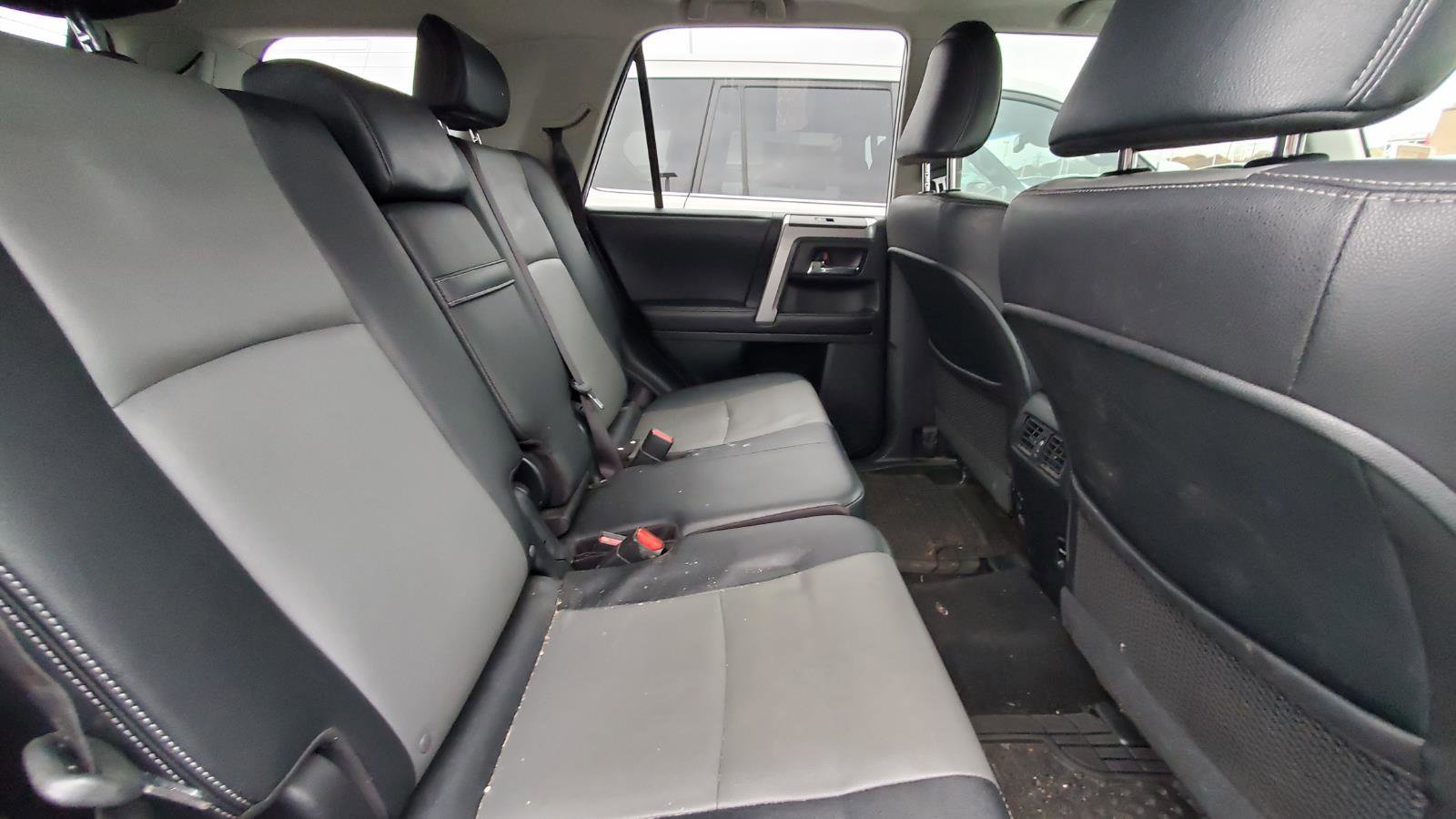 Used 2017 Toyota 4Runner SR5 Premium image 7