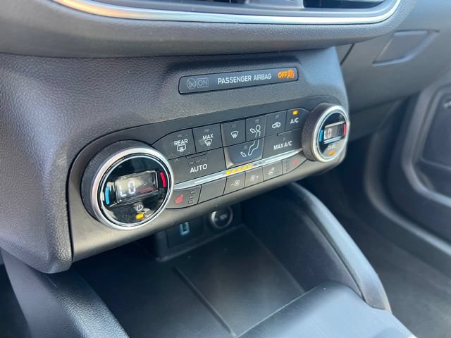 Certified 2020 Ford Escape Titanium AWD/4WD image 17
