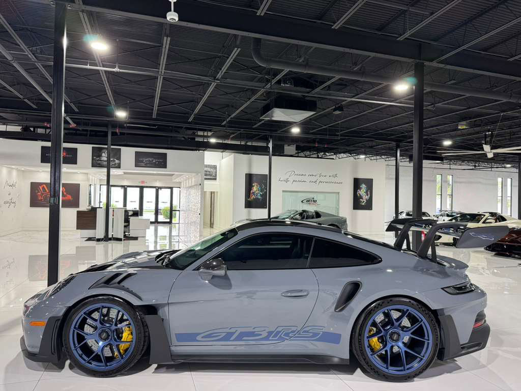 Used 2025 Porsche 911 GT3 RS w/ Weissach Package image 4