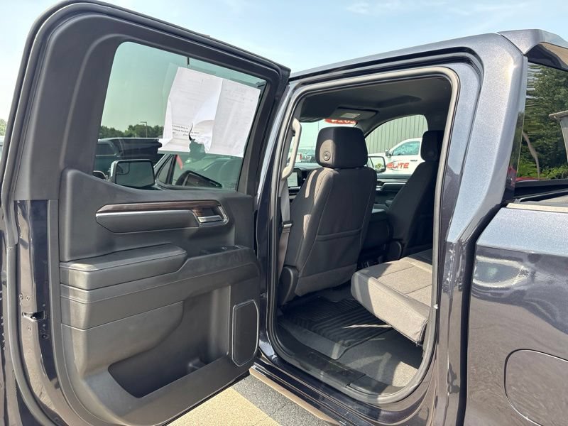 Used 2024 Chevrolet Silverado 1500 LT AWD/4WD image 11