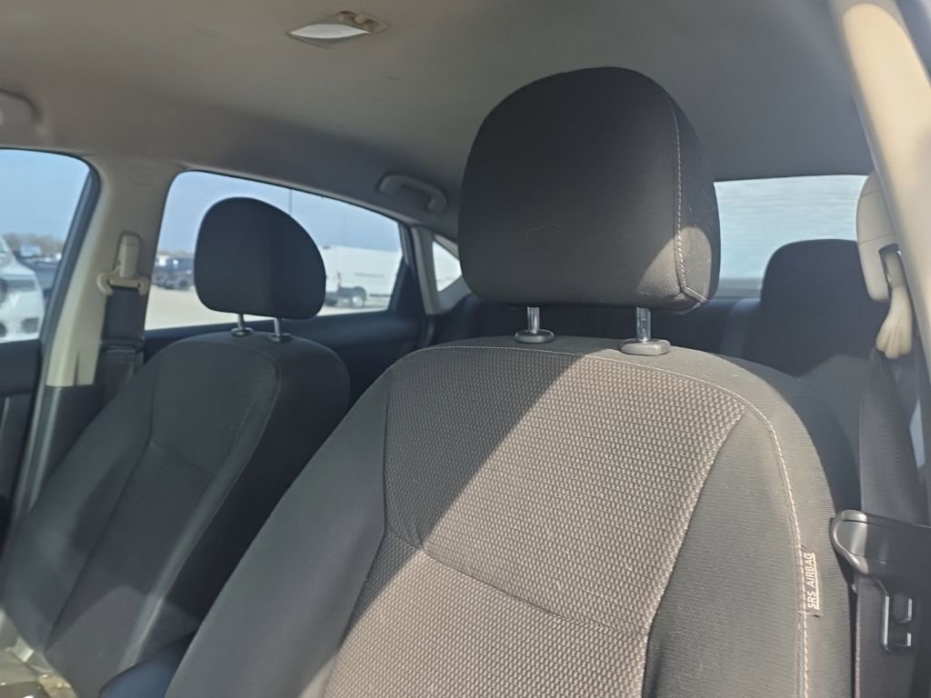 Used 2019 Nissan Sentra S image 9