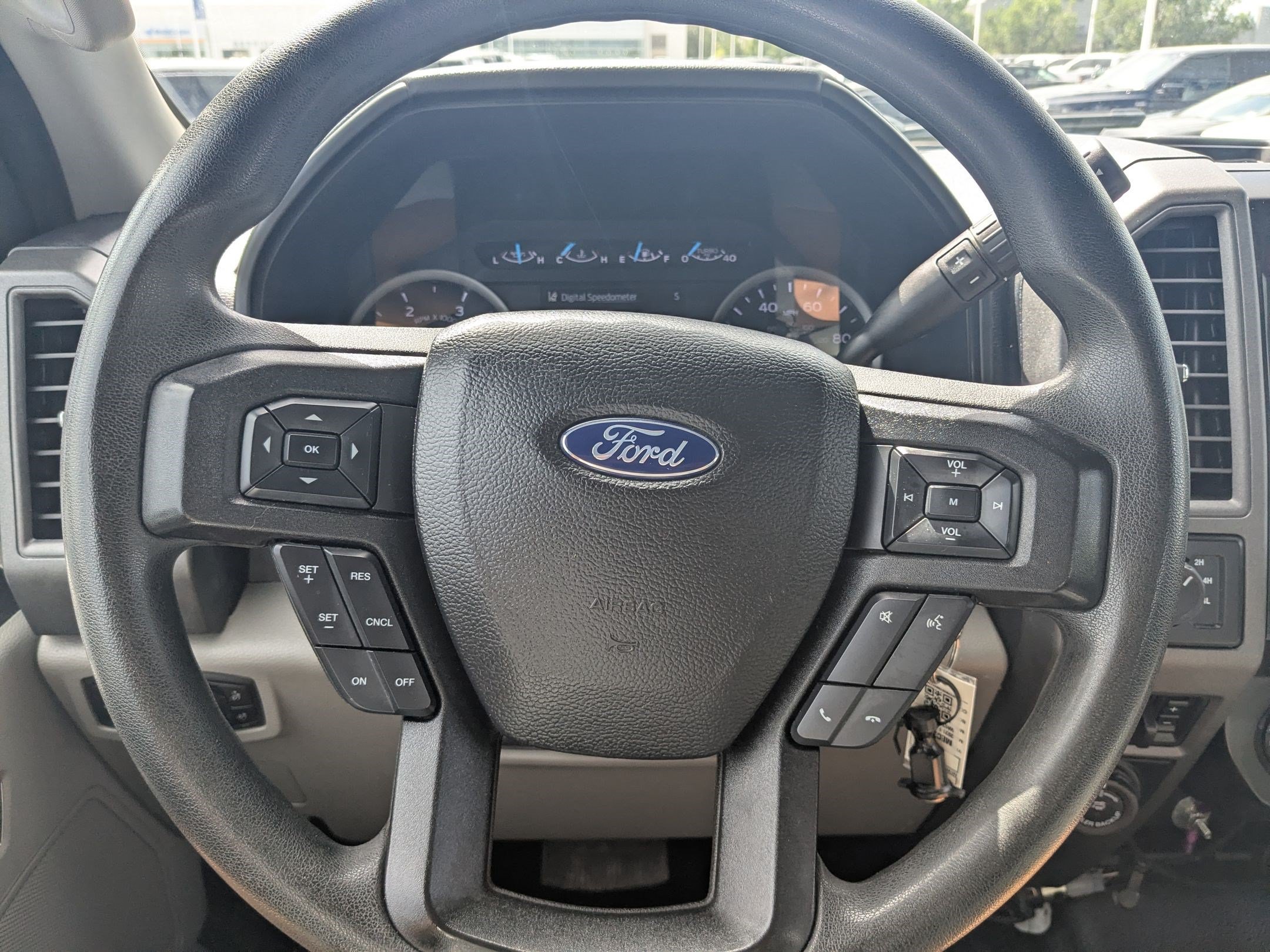 Used 2021 Ford F350 XL w/ STX Appearance Package AWD/4WD image 15