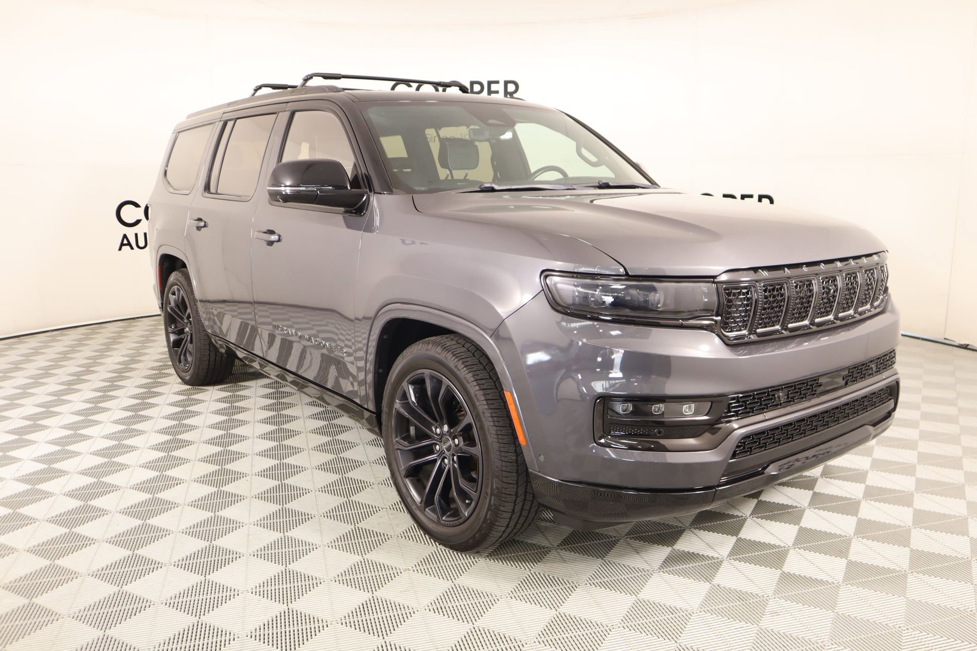 Used 2023 Jeep Grand Wagoneer Series II w/ Quick Order Packagew 28T image 1